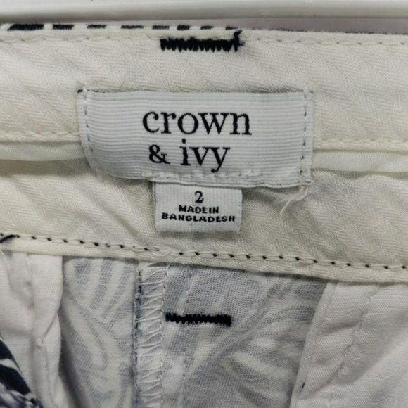 Crown & Ivy zebra animal print shorts size 2 black white Business travel - Picture 6 of 7
